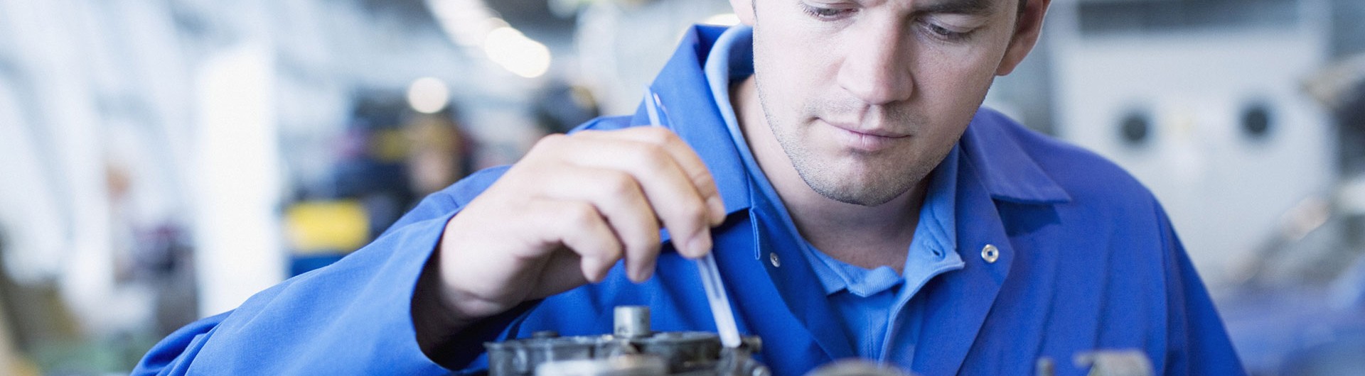 Réparation d'automobiles et de véhicules lourds